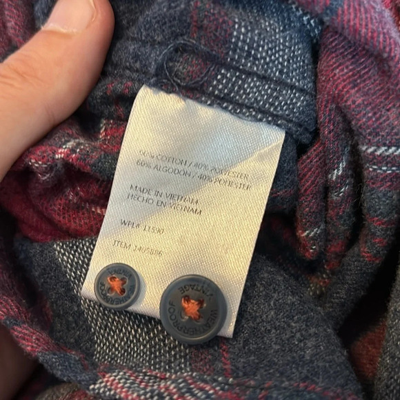 Weatherproof men’s red and blue flannel button down shirt size medium - Picture 8 of 8